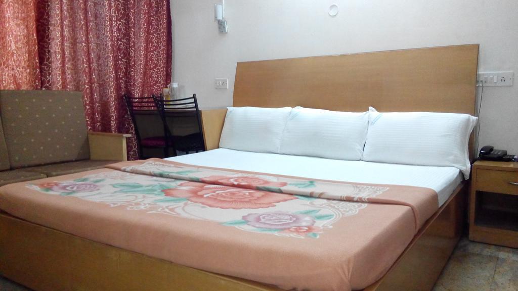 Hotel Richmond Residency บังกาลอร์ ภายนอก รูปภาพ